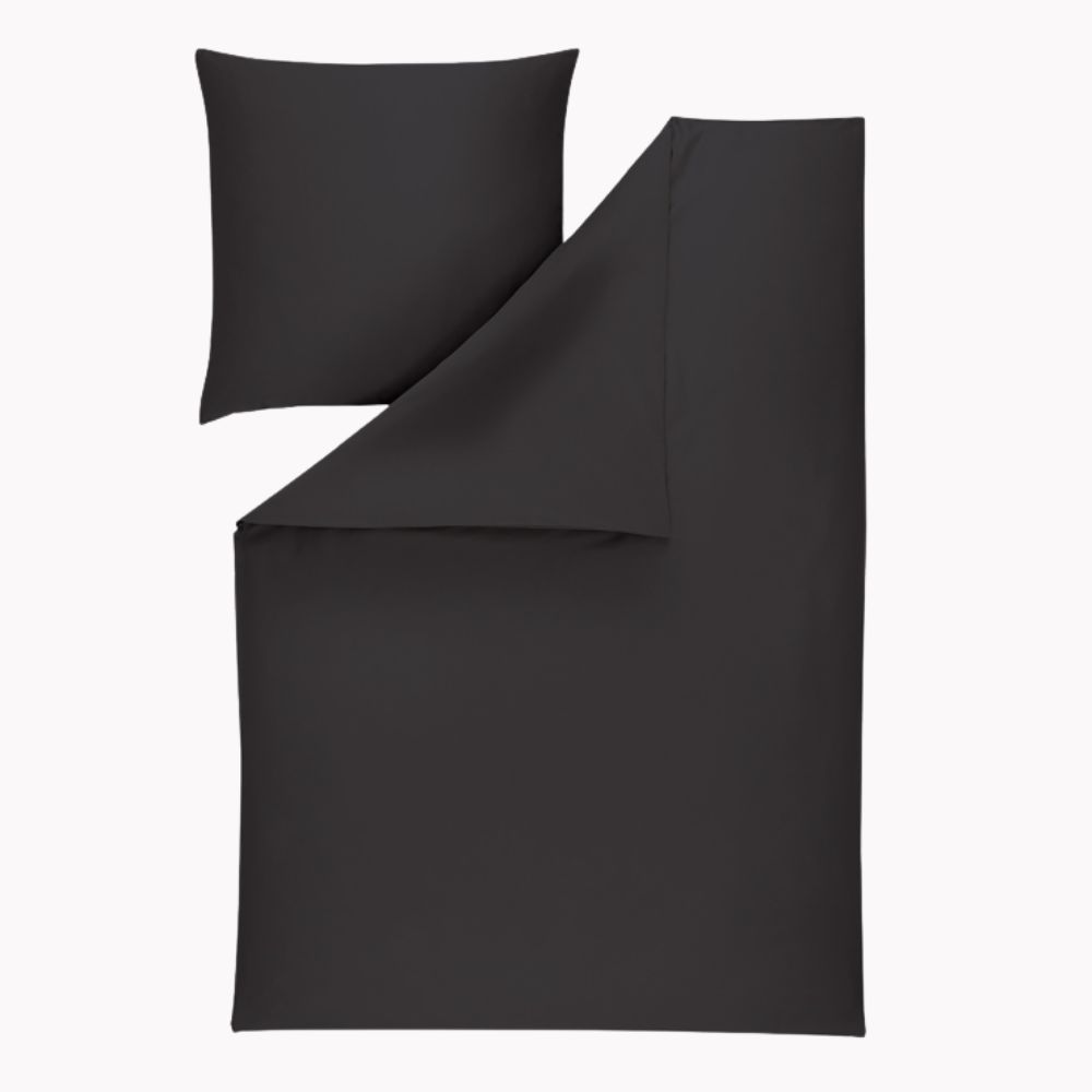 Komplettansicht der Uni-Bettwäsche Valetta in anthrazit (sehr dunkles Grau)